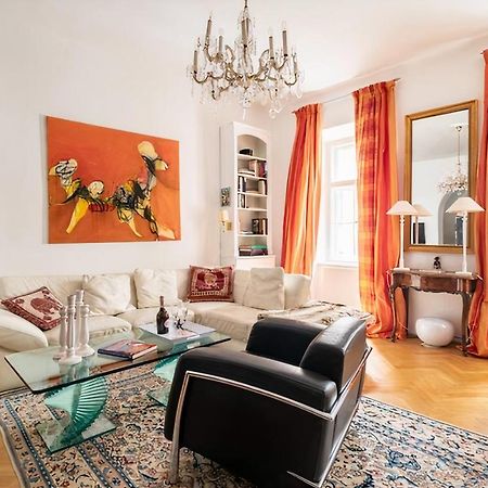 شقة Imperial Gem . Flamboyant Studio . Heart Of فيينا المظهر الخارجي الصورة